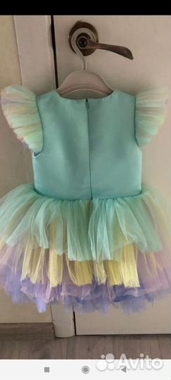 Нарядное платье для девочки 104-110