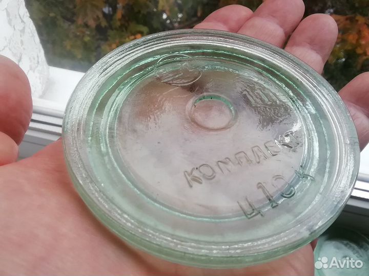 Крышки стеклянные для консервации СССР и скобы для