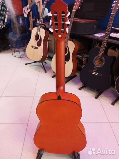 Акустическая гитара