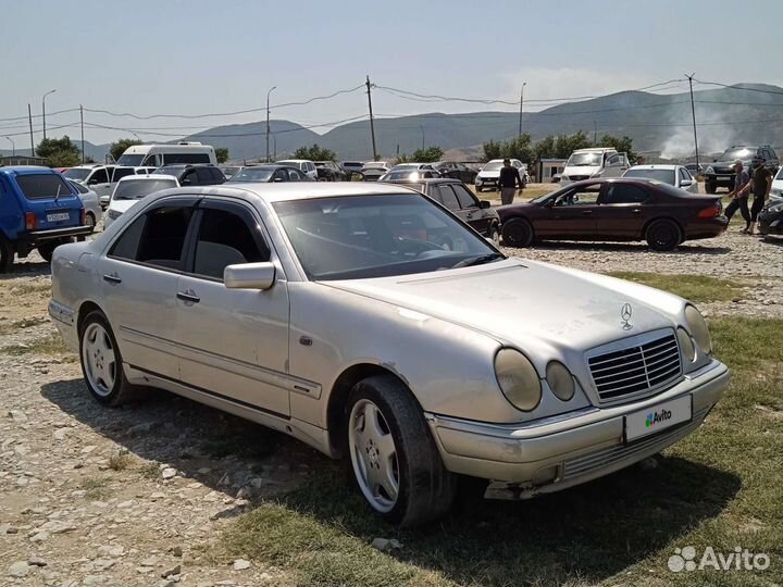 Mercedes-Benz E-класс 2.4 МТ, 1997, 470 000 км