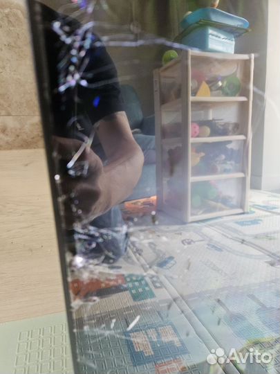 Телевизор на запчасти