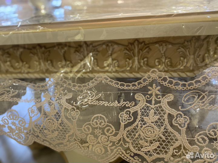 Силиконовая скатерть с кружевом