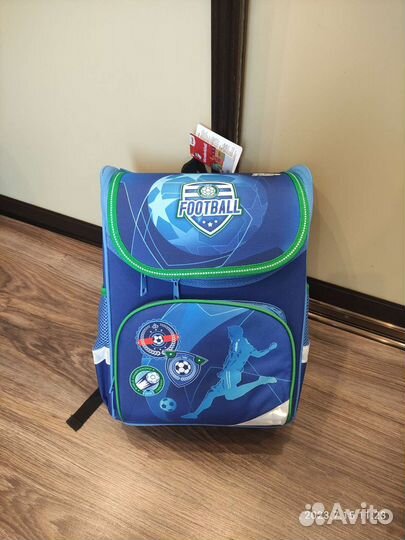 Ранец школьный новый