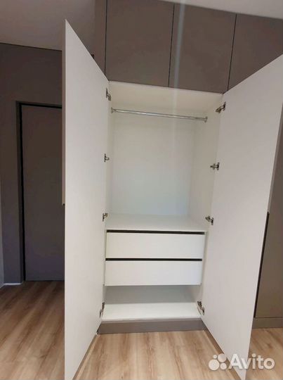 Шкаф стенка