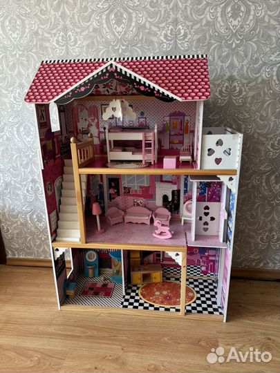 Домик кукольный