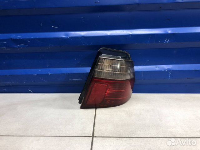 Фонарь задний правый Mitsubishi Galant EA2W 2.0