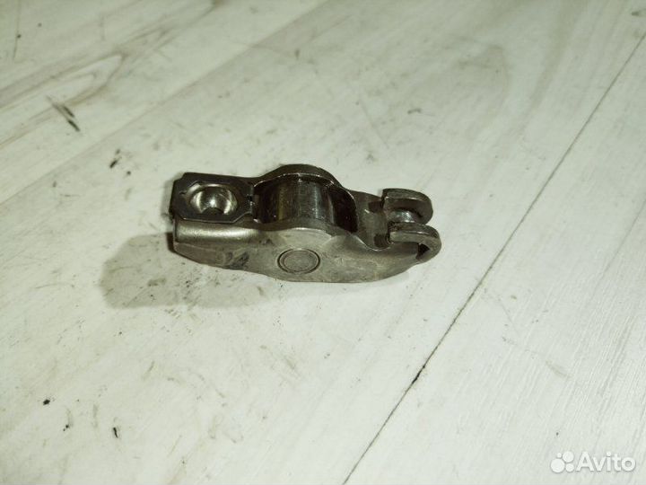 Рокер Volvo Xc90 D5244T4 2006