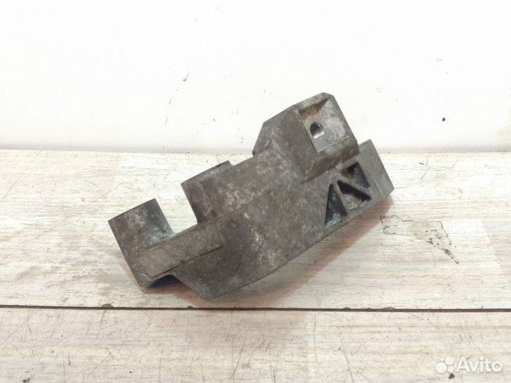 Кронштейн двигателя Nissan Note E11 HR16DE 2008