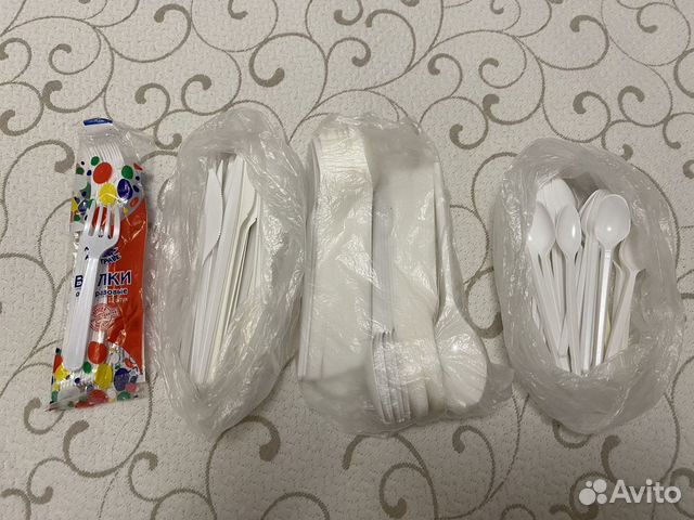 Одноразовые ложки, вилки, ножи