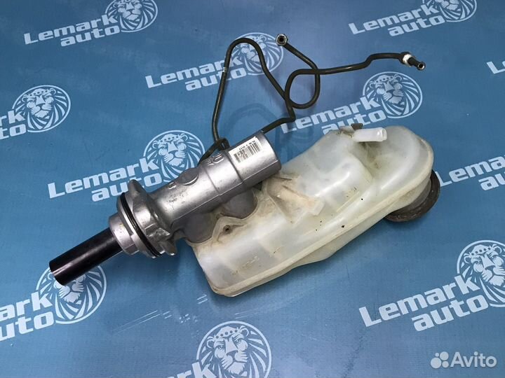 Цилиндр тормозной главный Toyota Corolla