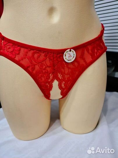 Новый красный кружевной комплект