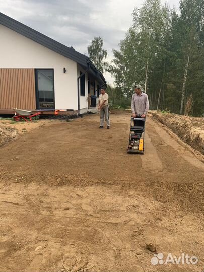 Бригада строителей