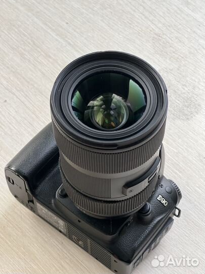 Nikon D90, sigma 18-35 1.8, nikon 50 1.8, 55-300