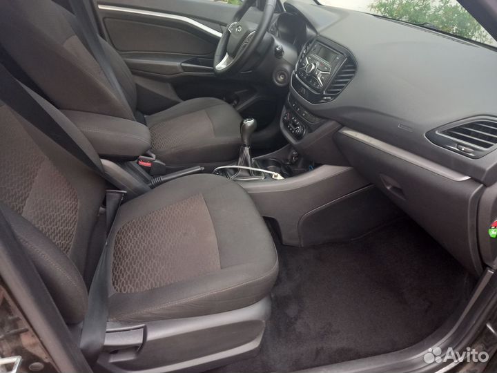 Передние сиденья