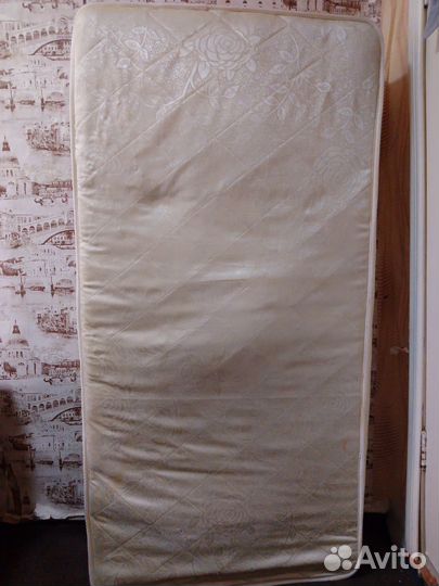 Продам кровать