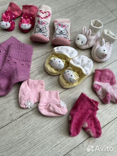 Носочки и пинетки для малышки