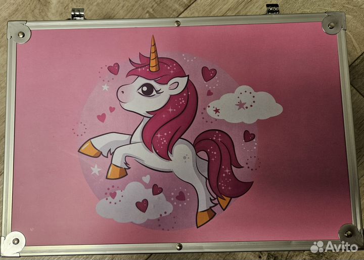 Набор юного художника