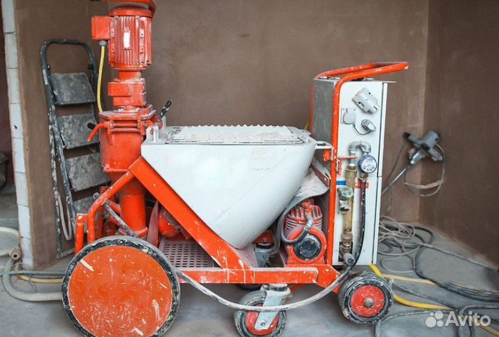 Требуются штукатуры на механизированную станцию