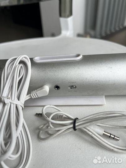 Портативная колонка jbl