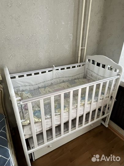 Детская кроватка