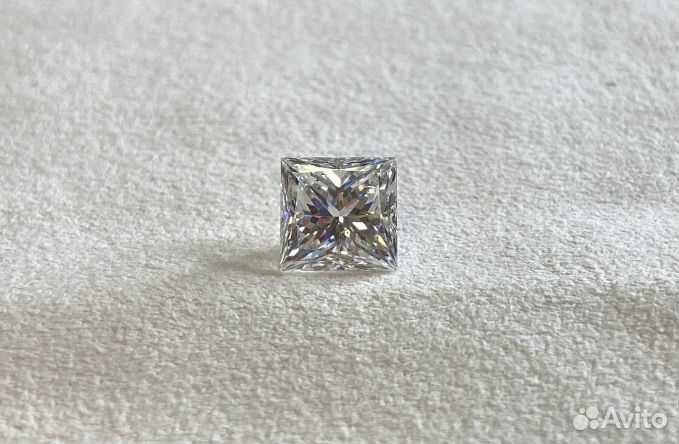 Природный бриллиант в огранке принцесса 2.51 ct