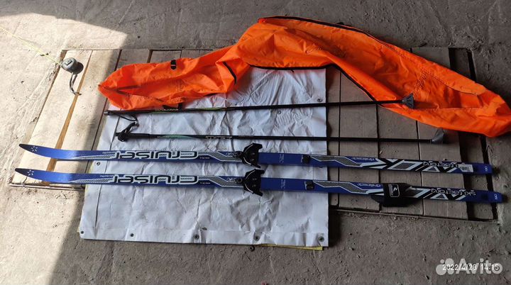 Беговые лыжи