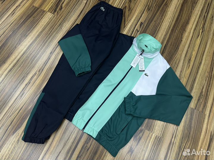 Спортивный костюм lacoste