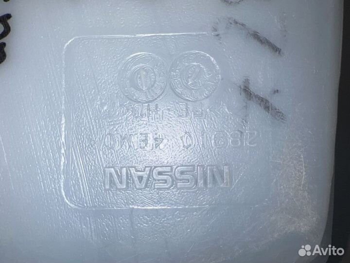 Бачок омывателя Nissan Qashqai J11
