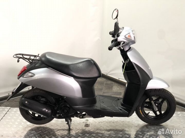 Скутер Suzuki Lets 6