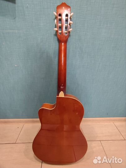 Smiger гитара C70