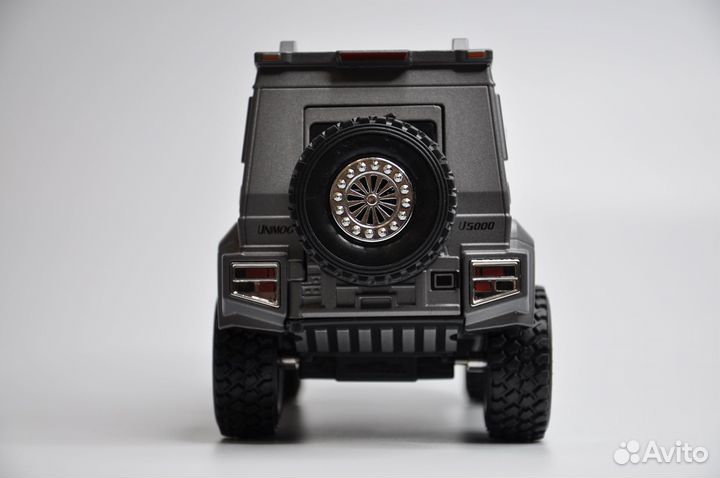 Модель автомобиля Mercedes Unimog U5000 металл