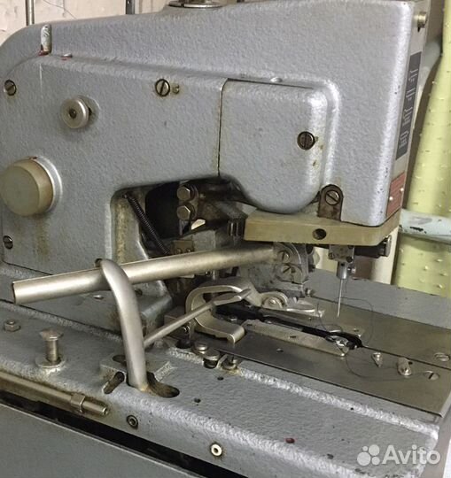 Машина петельная с глазком Minerva 62761-P2