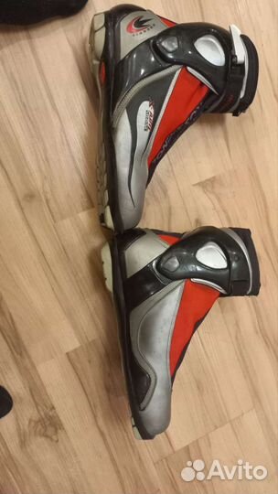 Ботинки для беговых лыж коньковые Rossignol