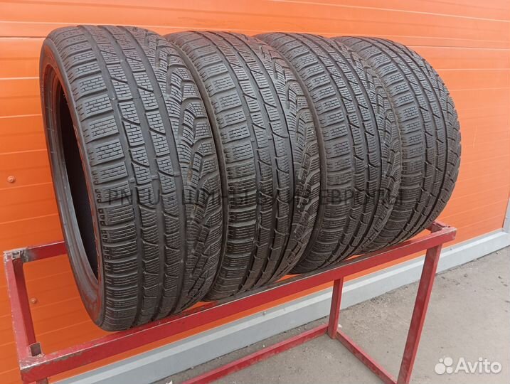 Pirelli Winter Sottozero 240 Serie II 235/45 R18 98V