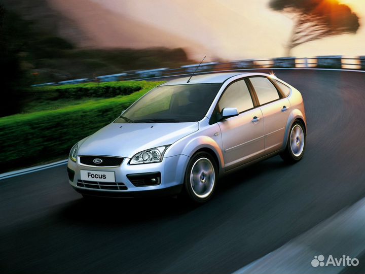 Ford focus 2 диффузор с вентилятором