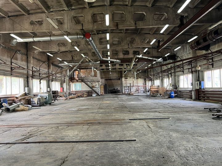 Производство, 1200 м²