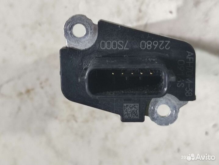 226807S000 Расходомер воздуха Nissan