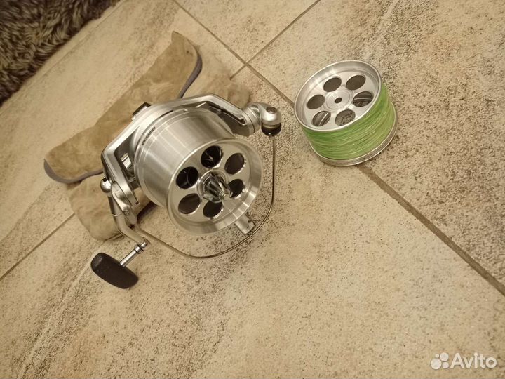 Карповая катушка Shimano