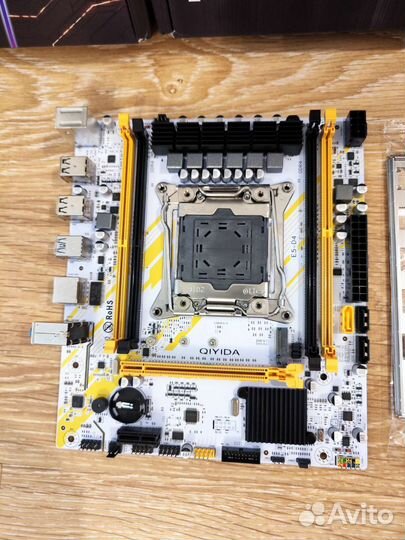 Материнская плата qiyida X99 V3-V4