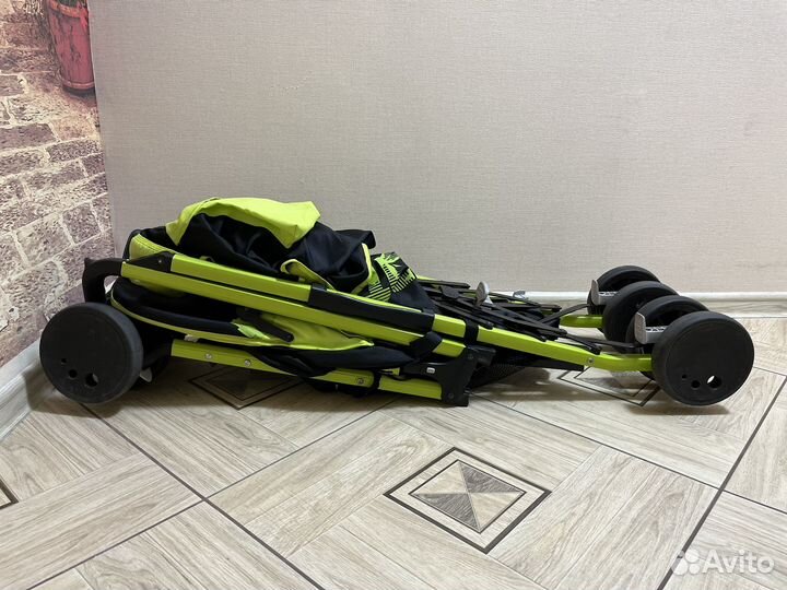 Коляска трость