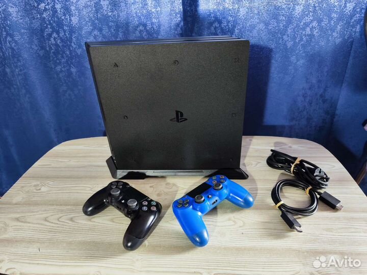 Sony PS4 Pro CUH-7108B