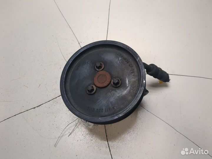 Насос гидроусилителя руля (гур) Mercedes CLK W209