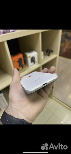 Телефон iPhone хр