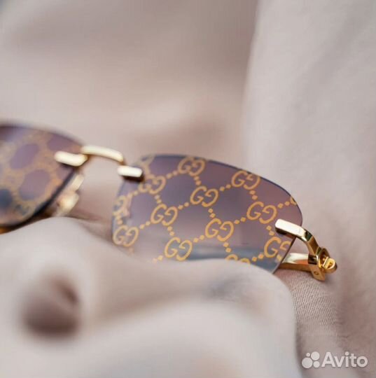 Солнцезащитные очки gucci