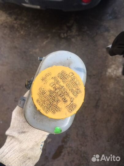 Главный тормозной цилиндр (гтц) на субару аутбек