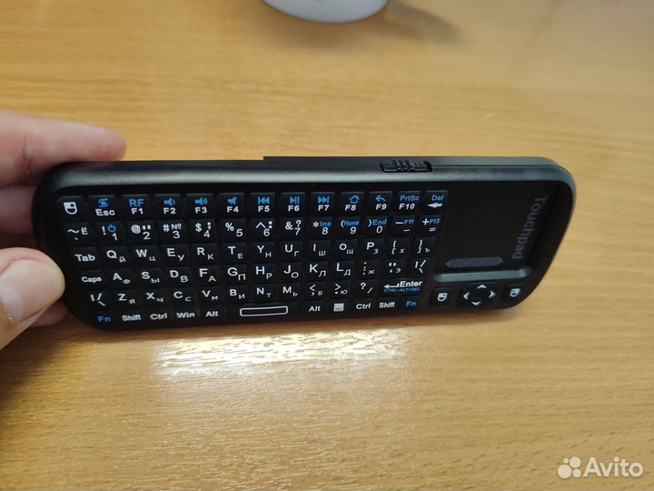 Клавиатура беспроводная с тачпадом