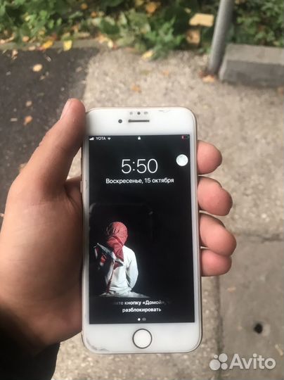 iPhone 8, 64 ГБ
