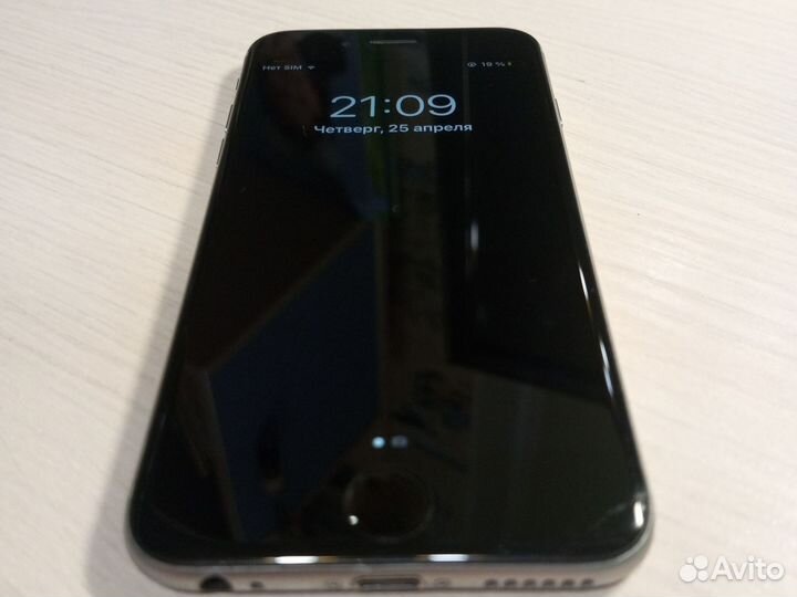 iPhone 6S, 64 ГБ