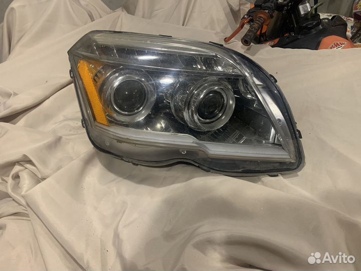 Фара Правая GLK X204 2008-12
