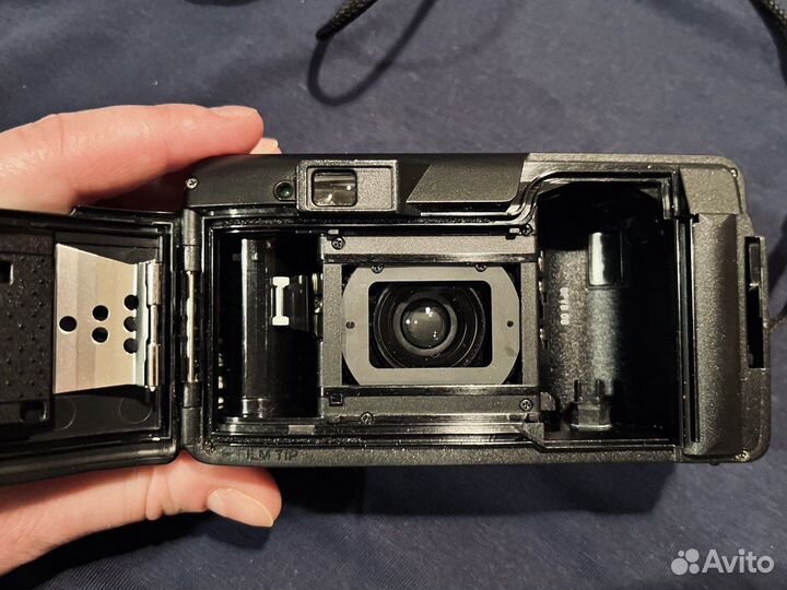 Плёночный фотоаппарат Olympus superzoom 80g